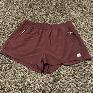 vuori shorts.